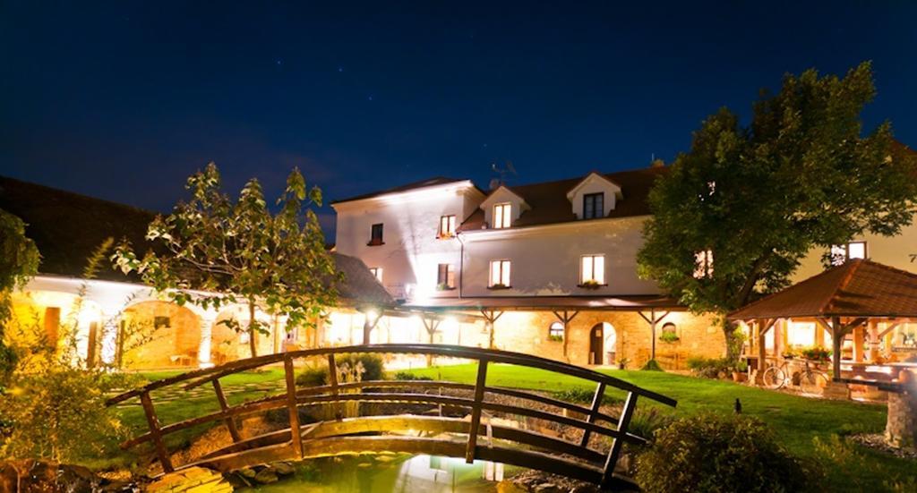 Villa Daniela Uvaly  Ruang foto