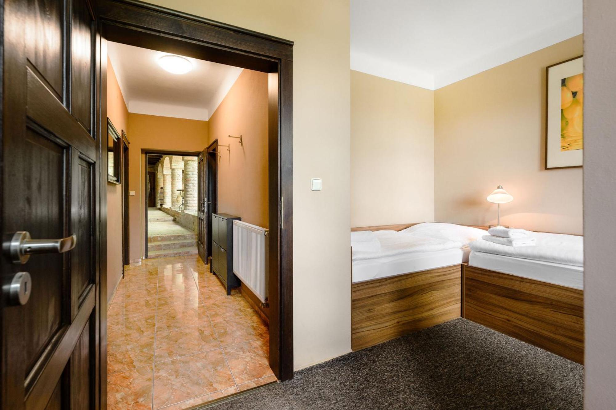 Villa Daniela Uvaly  Bagian luar foto